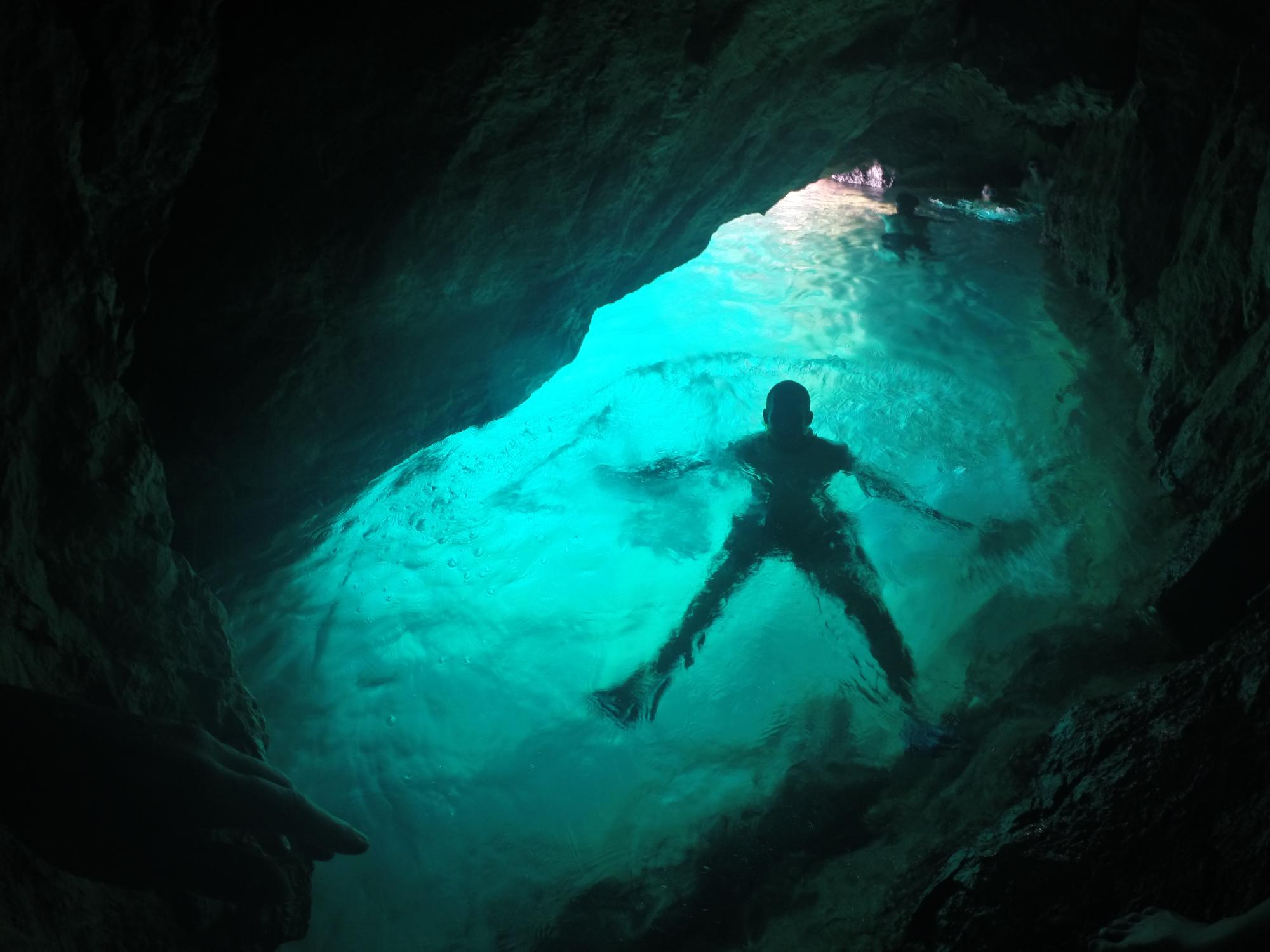пещеры в водном походе